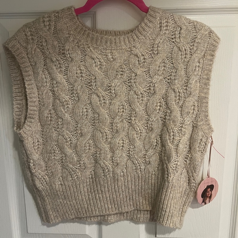 Sincerely Jules | NWT Cable Knit Oversized Vest